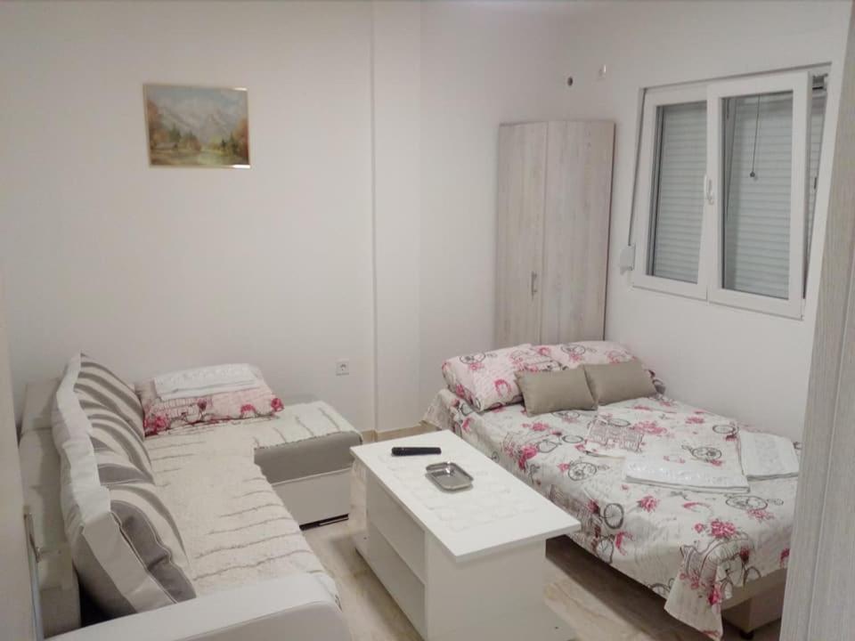 Apartmani M&V Сутоморе Экстерьер фото